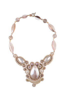 Колье «Белый арабеск»